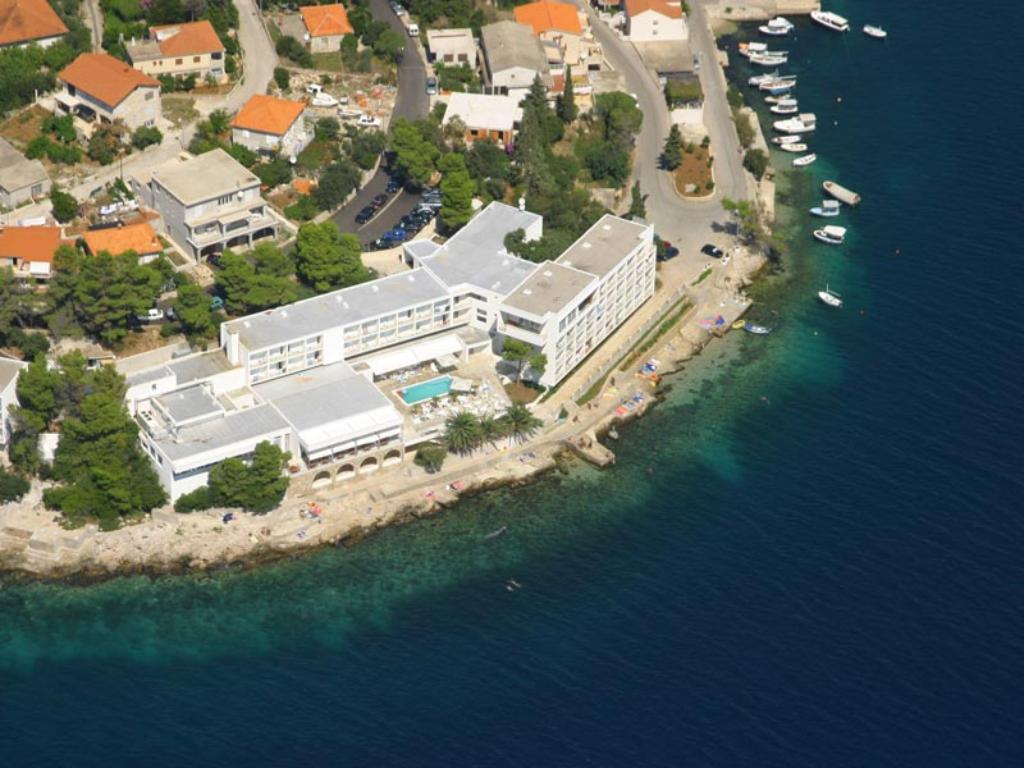 Hotel Lume, Smokvica