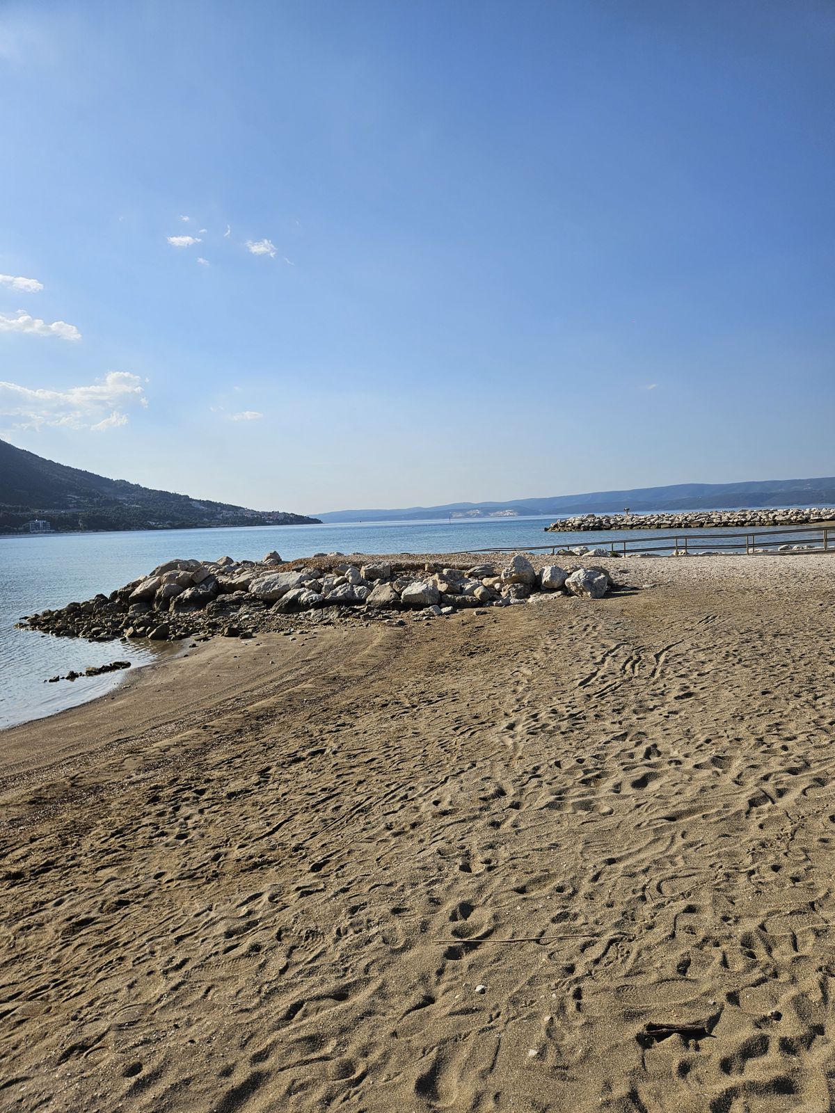 Punta - sredina, Omiš