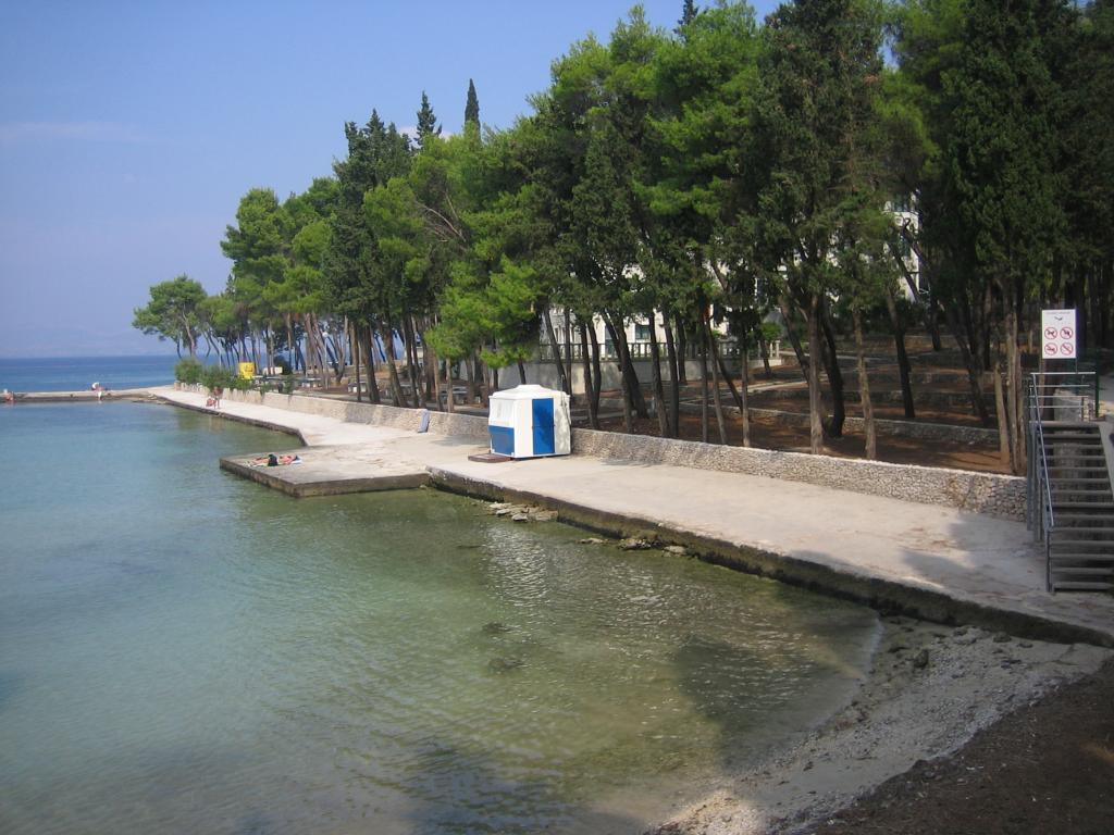 Velika Luka, Supetar