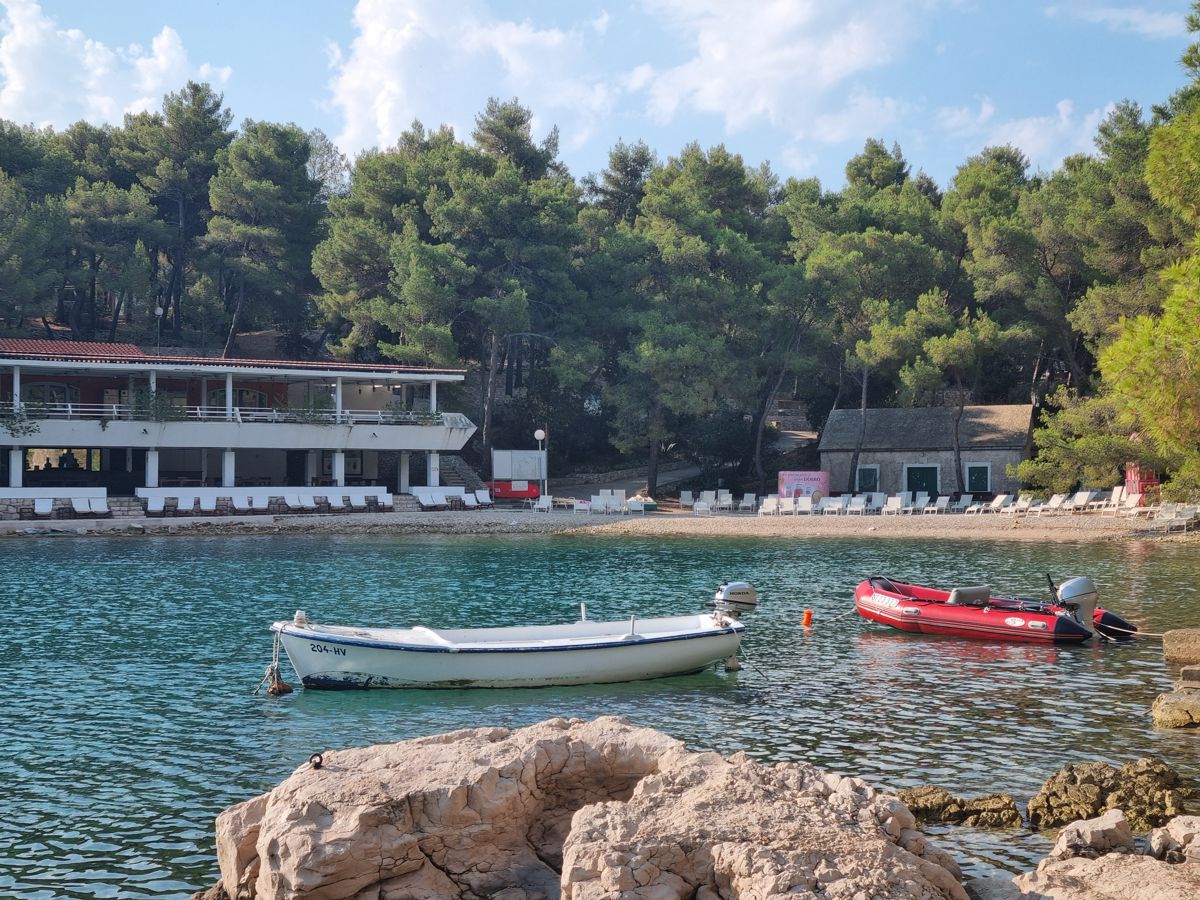 Autokamp Vira, kupalište, Hvar