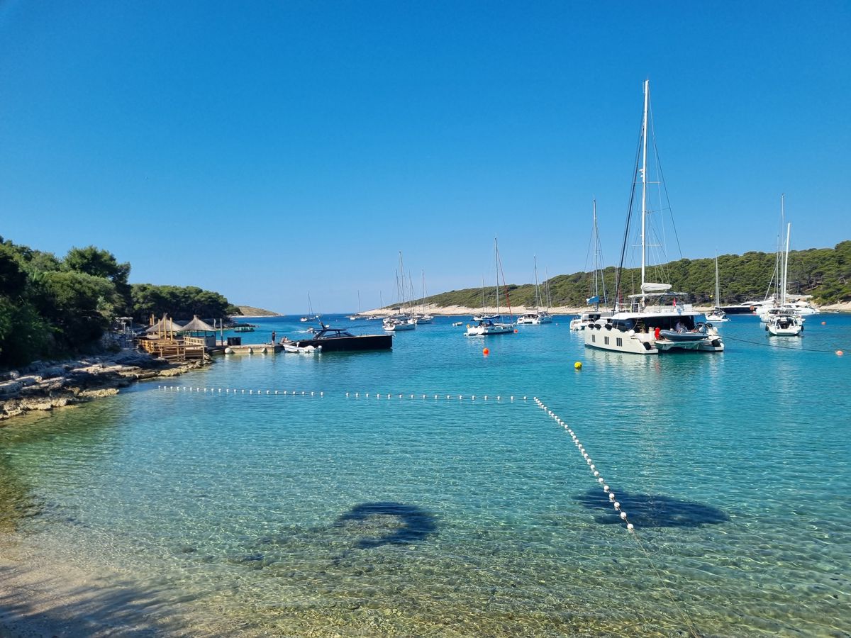 Palmižana, Pakleni otoci, Hvar