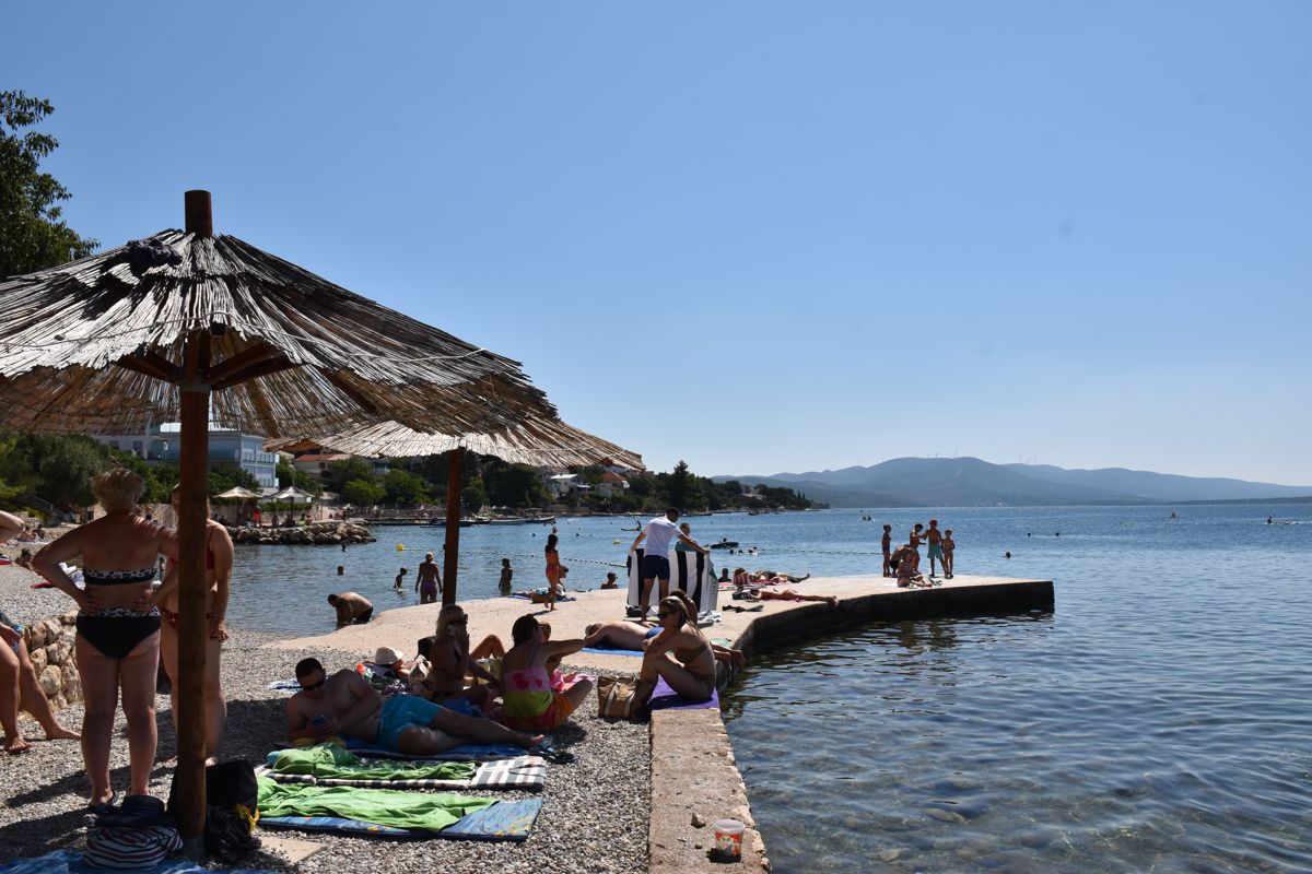 Obalni potez Jasenice, Jasenice