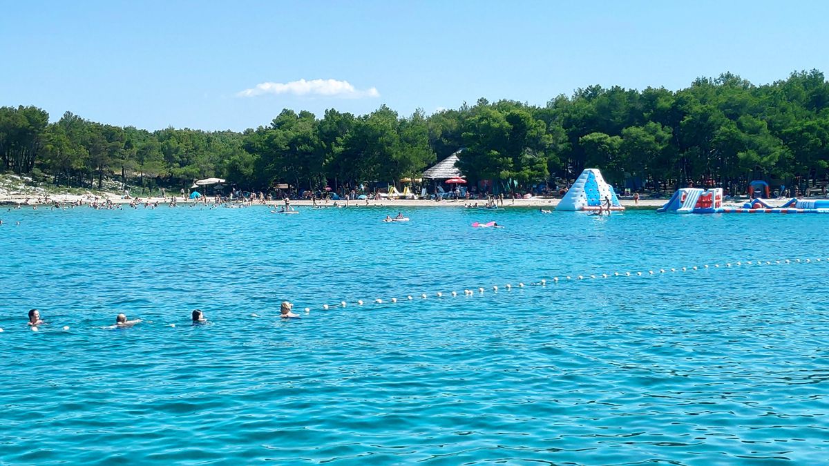 Pilatuša Madona, Pakoštane