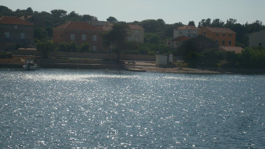 Glavna plaža - Ilovik, Otok Ilovik
