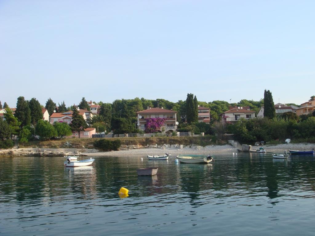Stoja - Naselje Zelenika, Pula