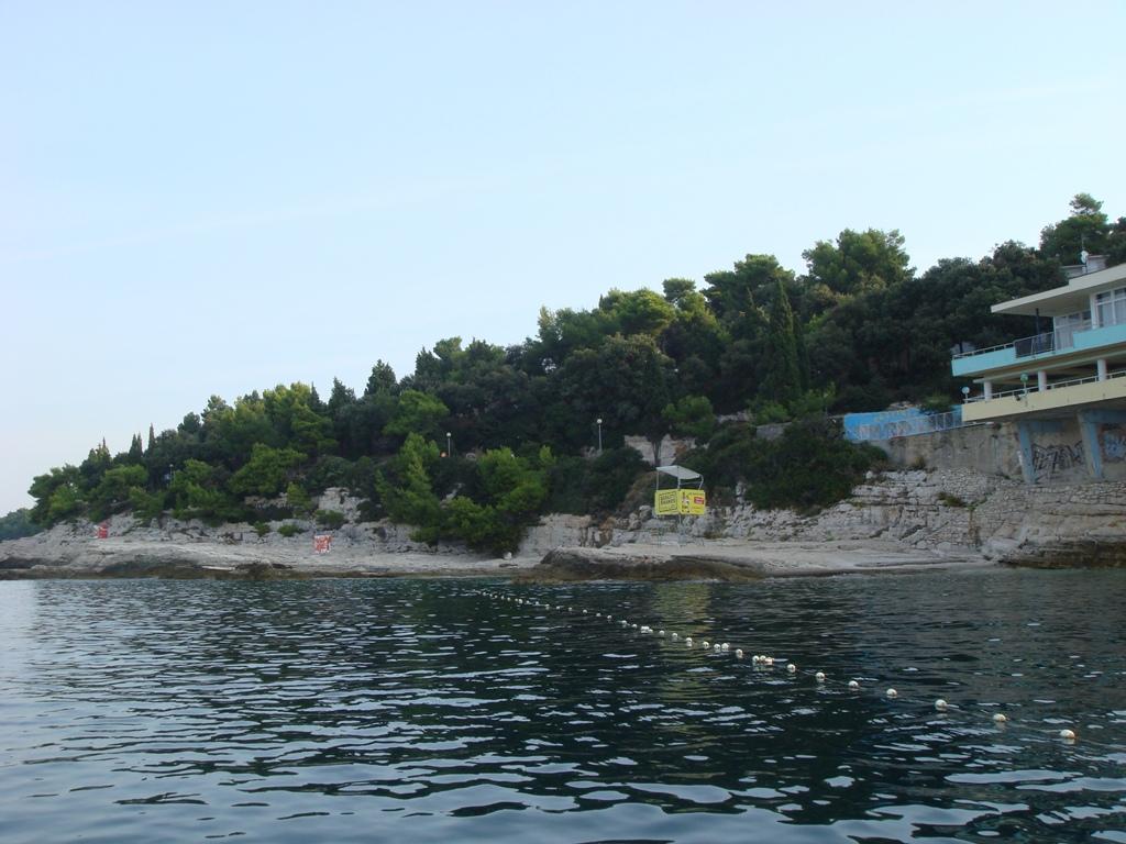 Zlatne Stijene - Plaža, Pula