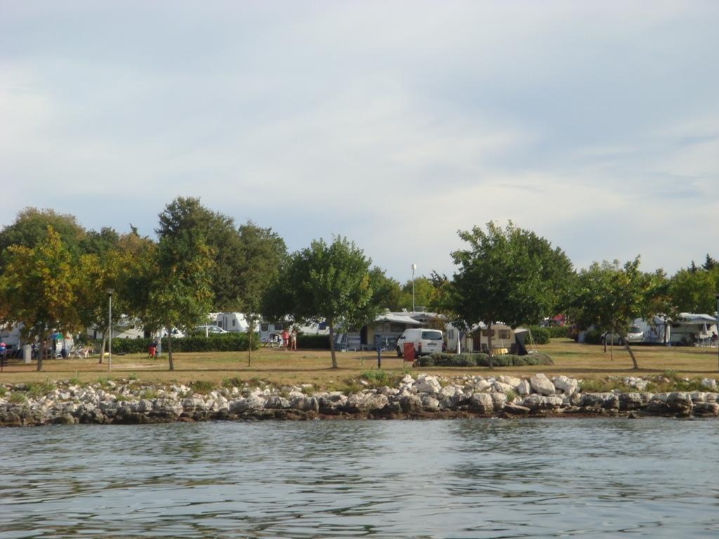 Rt Malin - Ispod kafića Plaja, Umag